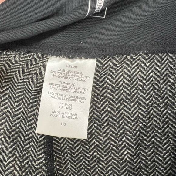 Mondetta Chevron Cropped Leggings Size Large - Picture 8 of 10